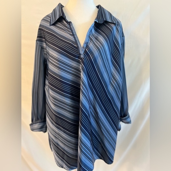 Blue Diamond Plus Blouse - Picture 1 of 5